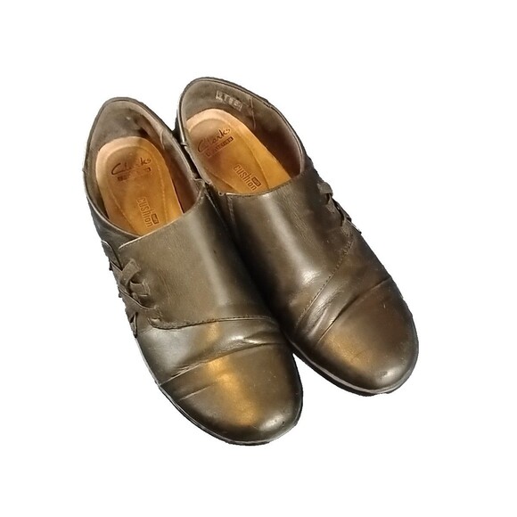 Clarks Shoes - Clarks Collection Black Leather Slip-on Shoes Womens Size 9 Soft Cushion